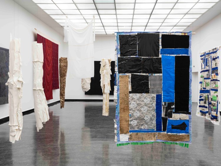 Installation view Elisabeth Haarr: The Festival Exhibition 2021. Bergen Kunsthall 2021. Photo: Thor Brødreskift. ©Bergen Kunsthall