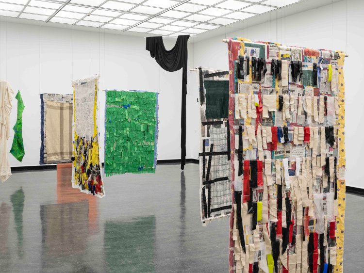 Installation view Elisabeth Haarr: The Festival Exhibition 2021. Bergen Kunsthall 2021. Photo: Thor Brødreskift. ©Bergen Kunsthall